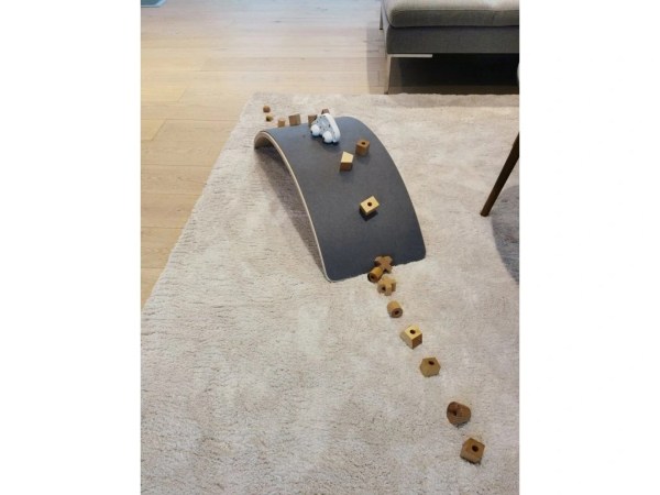 32389-4_baby-dan-drevena-balancni-deska-balance-board--fcs